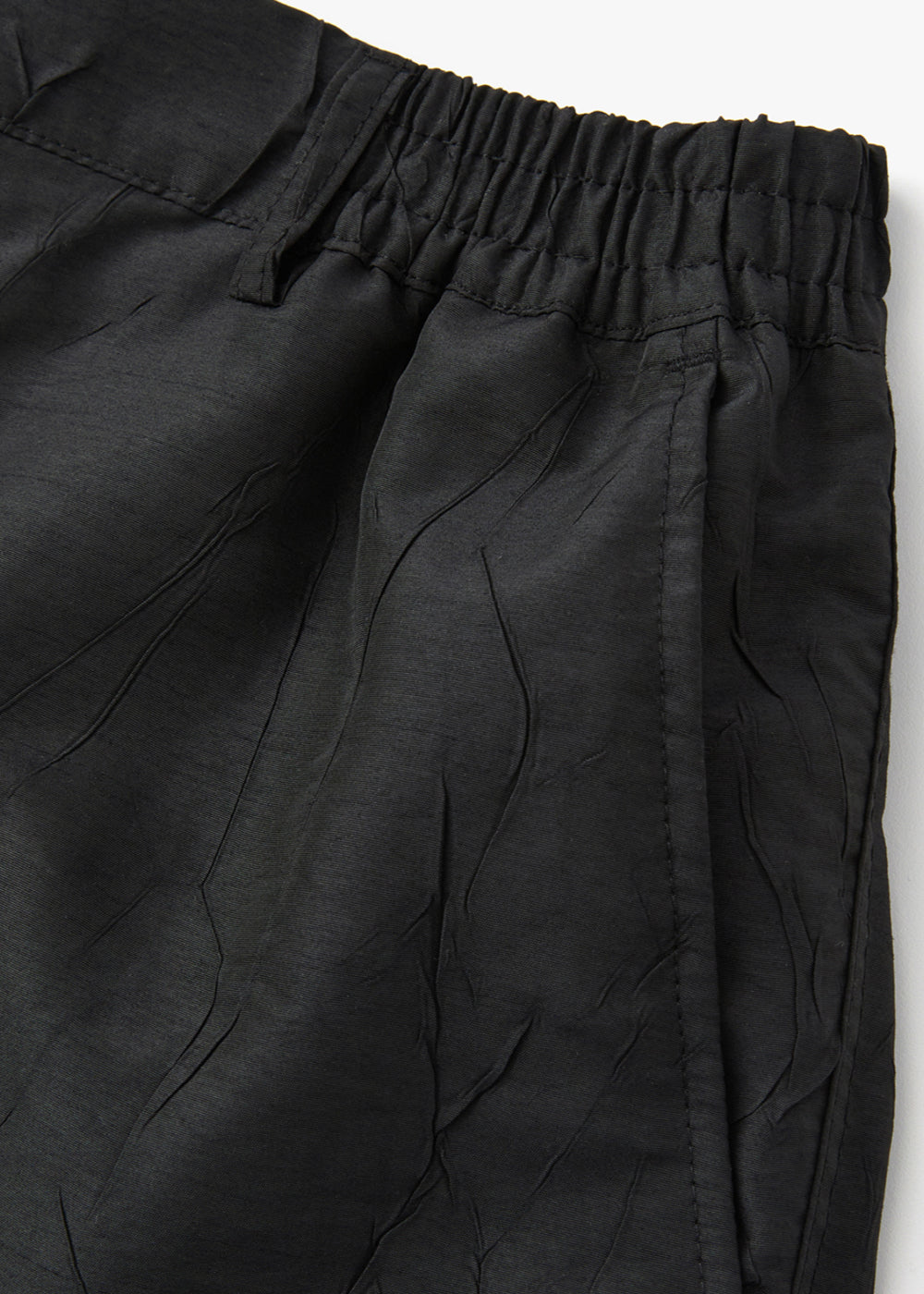 CRINKLE TEXTURED HALF PANTS_BLACK