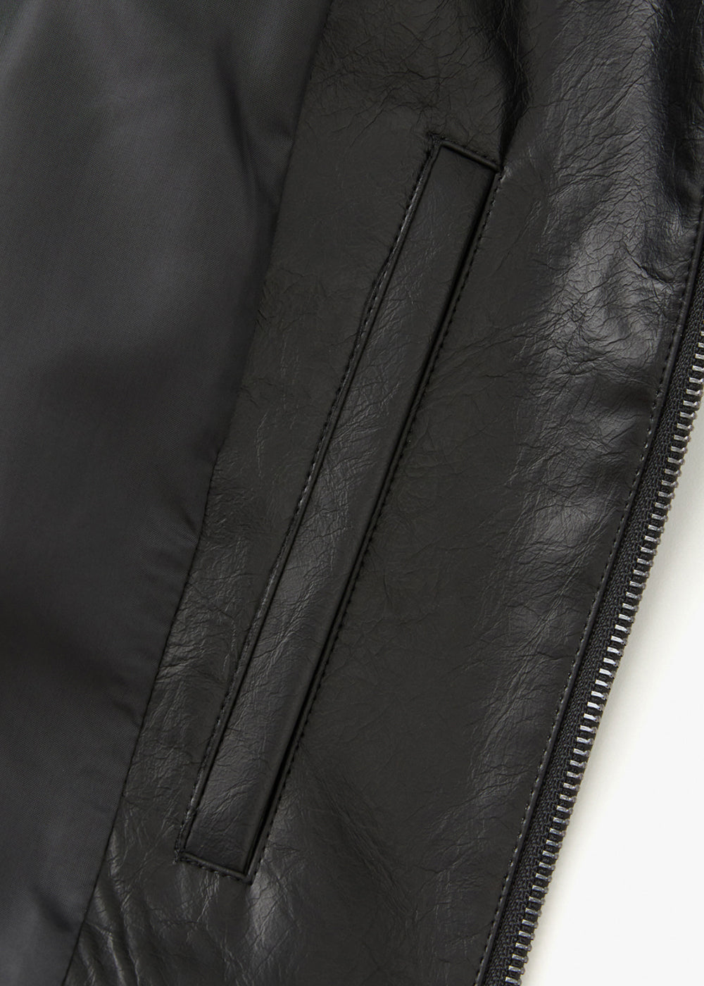 VEGAN LEATHER STRAP POINT JACKET_BLACK