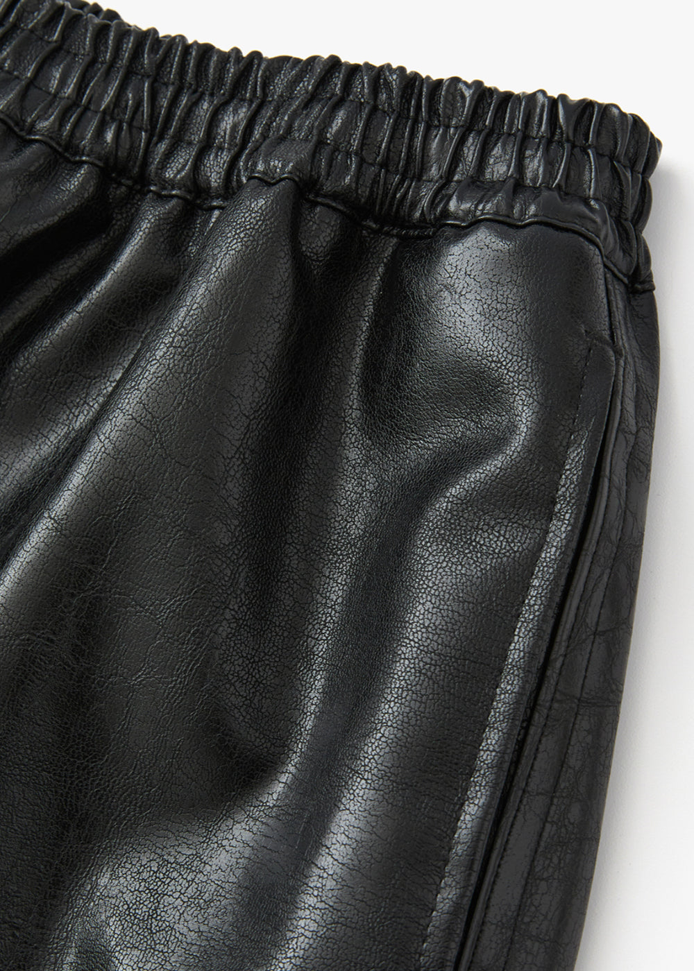 VEGAN LEATHER SHORT PANTS_BLACK