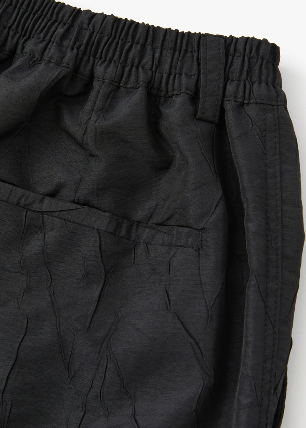 CRINKLE TEXTURED HALF PANTS_BLACK