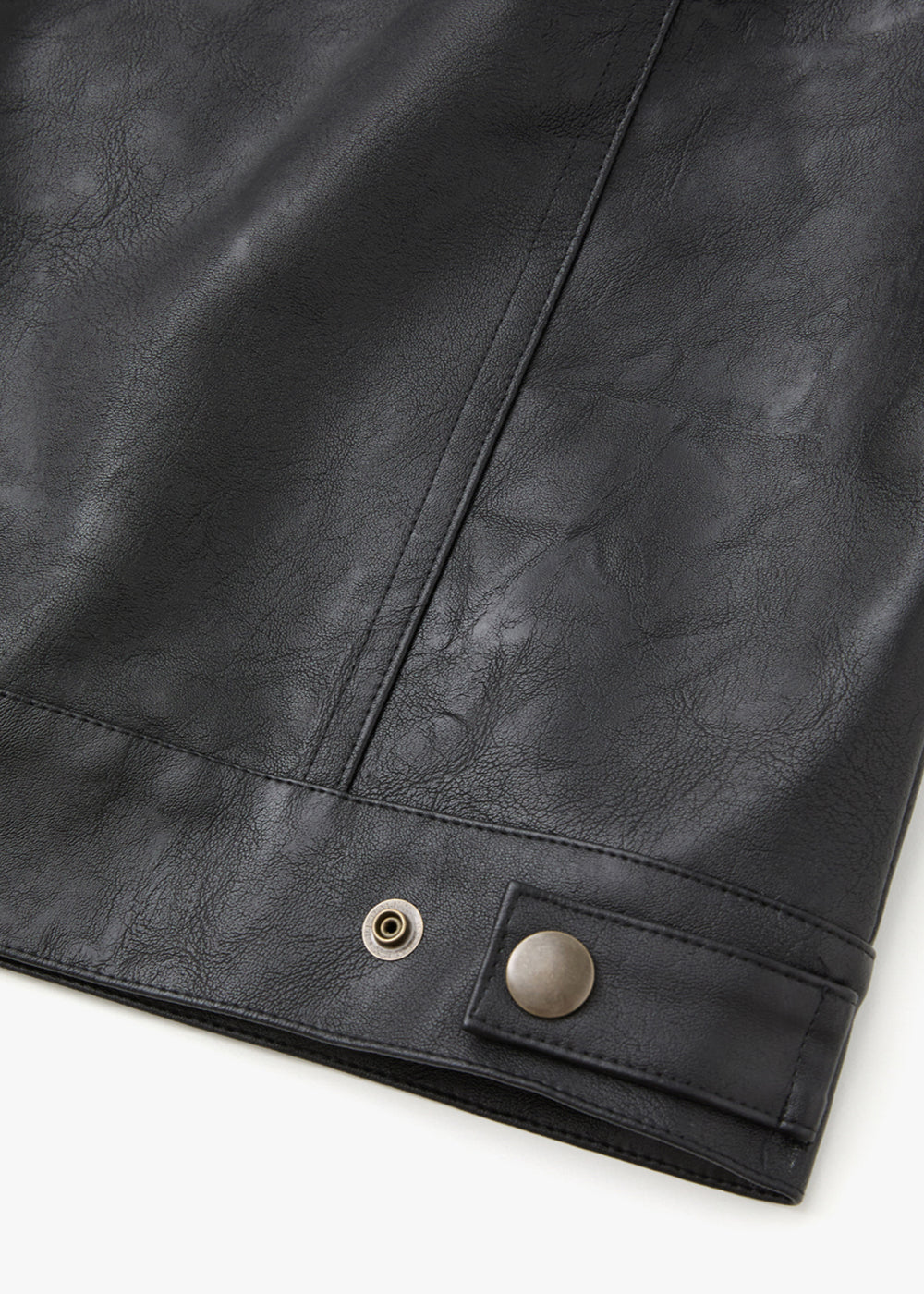 VEGAN LEATHER SNAP BUTTON JACKET_BLACK