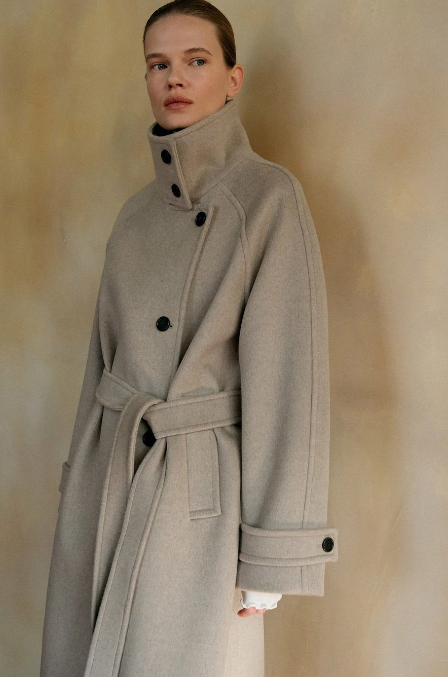 CASHMERE HIGH-NECK BELTED COAT